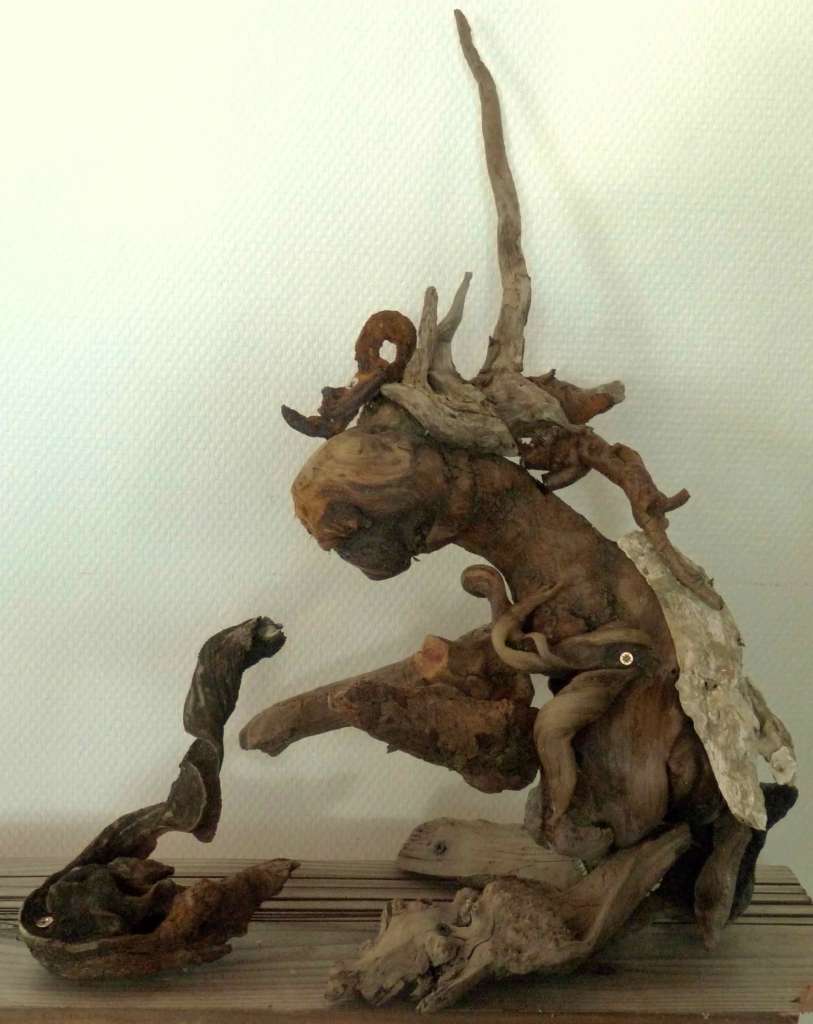 sculpture en bois flotté